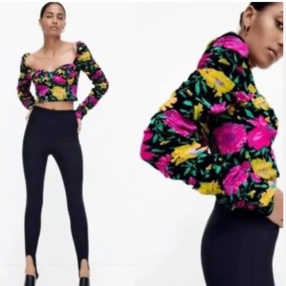Super cute Zara floral crop top - Picture 3 of 7